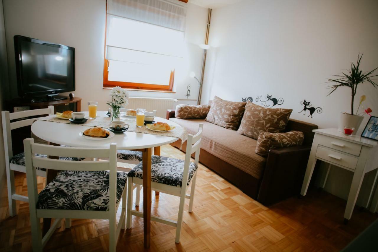 Petros Apartmani Vukovar Bagian luar foto