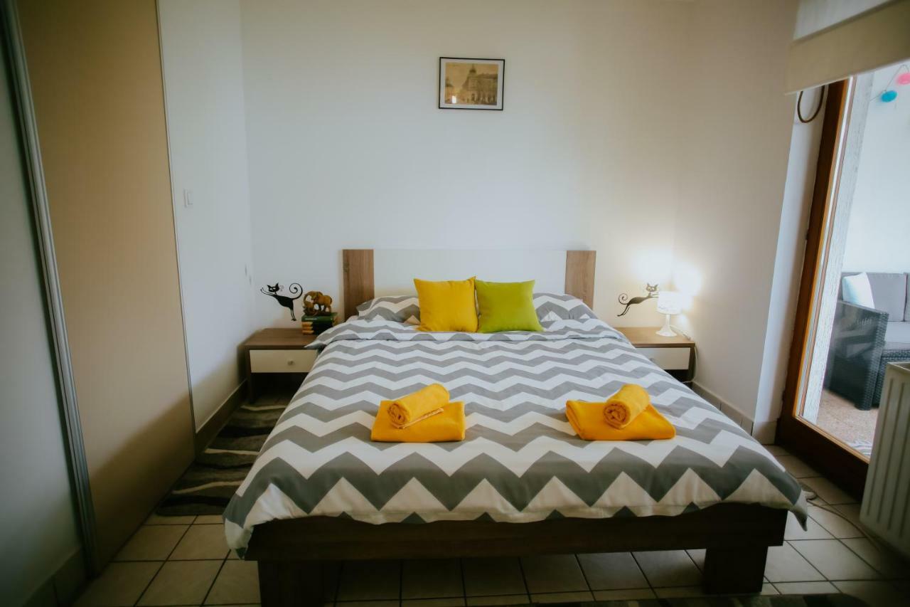 Petros Apartmani Vukovar Bagian luar foto