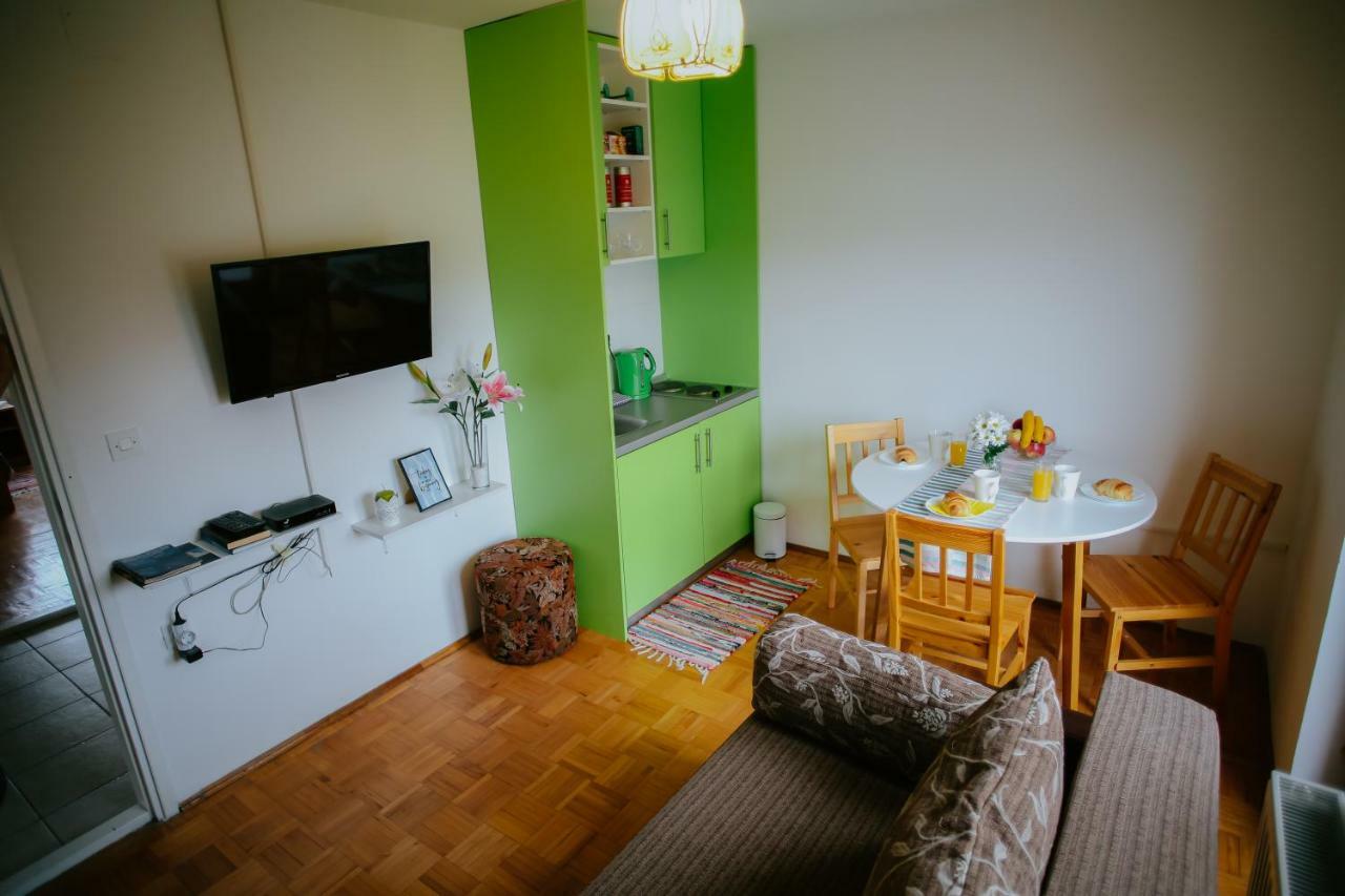 Petros Apartmani Vukovar Bagian luar foto