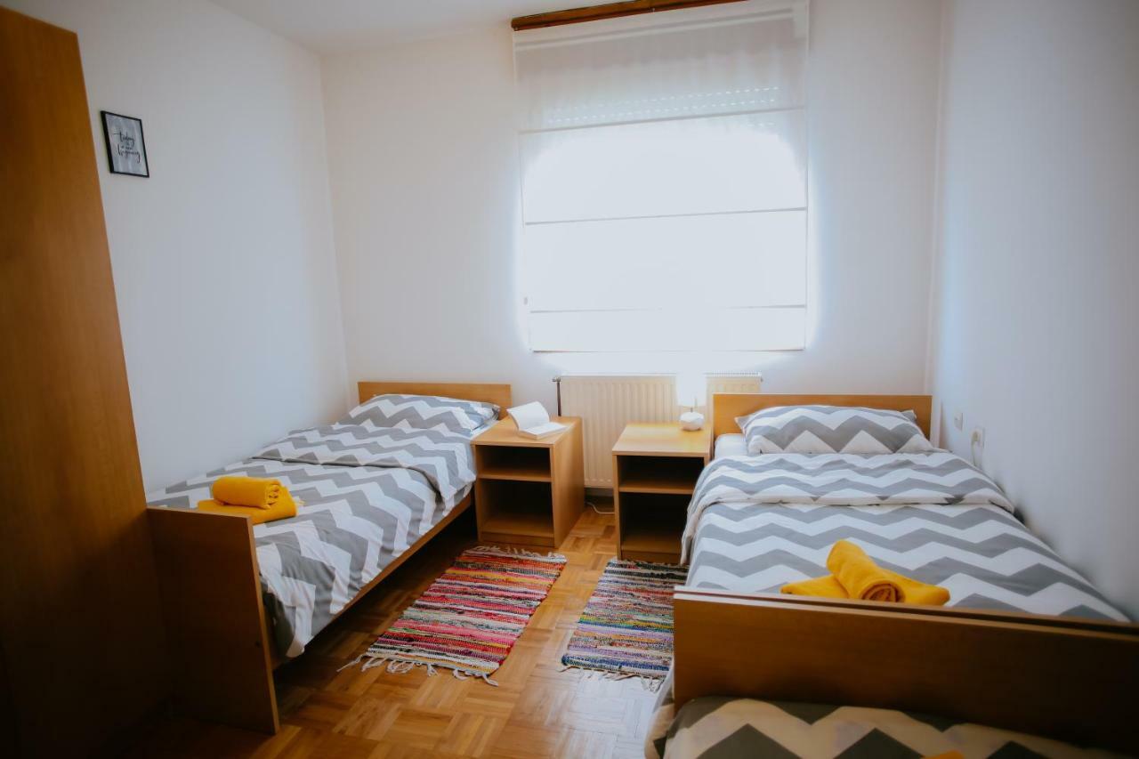 Petros Apartmani Vukovar Bagian luar foto