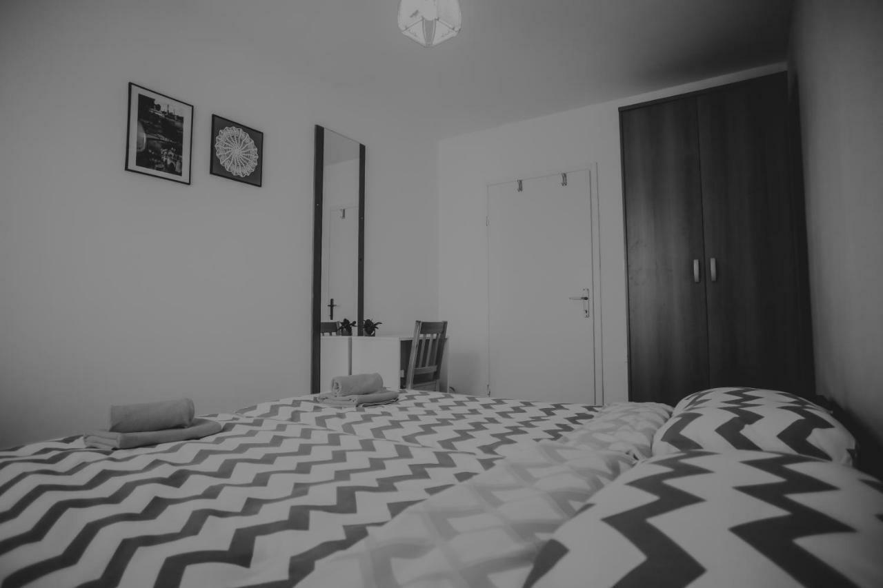 Petros Apartmani Vukovar Bagian luar foto